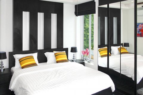 Haus in Pattaya, Thailand 4 Schlafzimmer № 22156