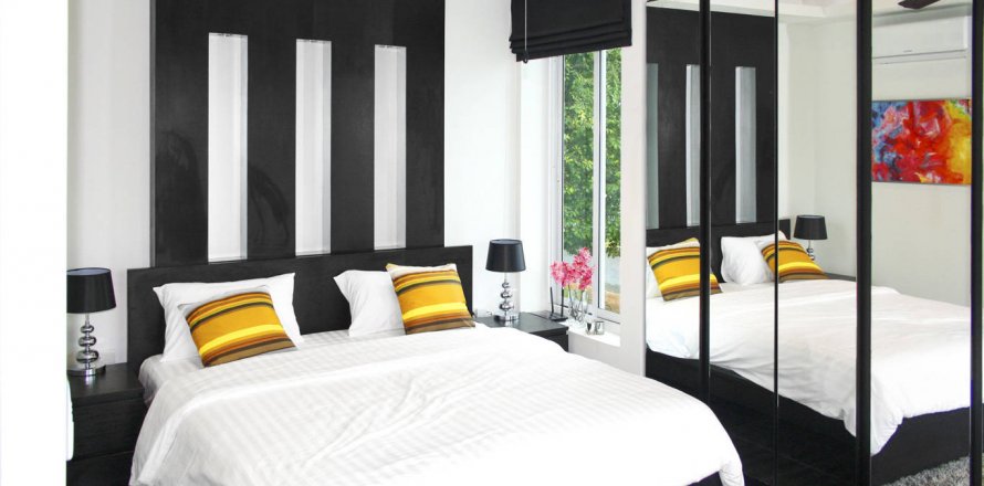 Haus in Pattaya, Thailand 4 Schlafzimmer № 22156