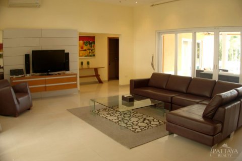 Haus in Pattaya, Thailand 5 Schlafzimmer № 23316 - Foto 4