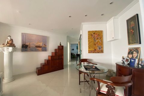 Eigentumswohnung in Pattaya, Thailand, 2 Schlafzimmer № 22305 - Foto 3