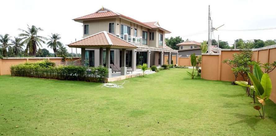 Haus in Pattaya, Thailand 4 Schlafzimmer № 20794
