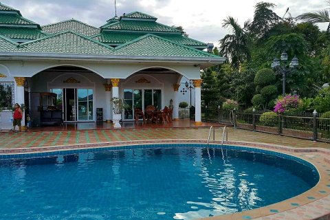 Haus in Pattaya, Thailand 9 Schlafzimmer № 22284 - Foto 11