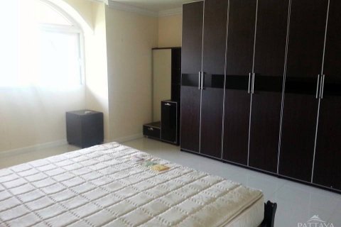 Haus in Pattaya, Thailand 8 Schlafzimmer № 24024 - Foto 2