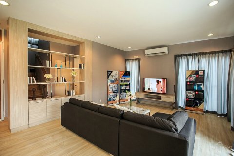 Haus in Pattaya, Thailand 4 Schlafzimmer № 20492 - Foto 10
