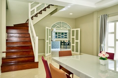 Haus in Pattaya, Thailand 5 Schlafzimmer № 23055 - Foto 13