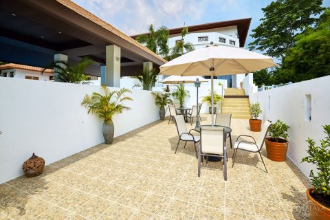 Haus in Rayong, Thailand 4 Schlafzimmer № 19988 - Foto 10