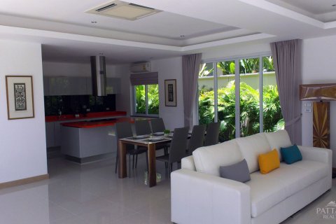 Haus in Pattaya, Thailand 3 Schlafzimmer № 24265 - Foto 4