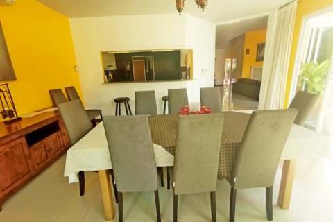 Gewerbeimmobilie in Pattaya, Thailand 804 m2 № 19307 - Foto 14
