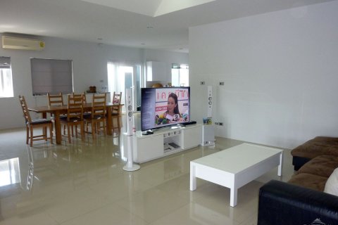 Haus in Pattaya, Thailand 4 Schlafzimmer № 19839 - Foto 6