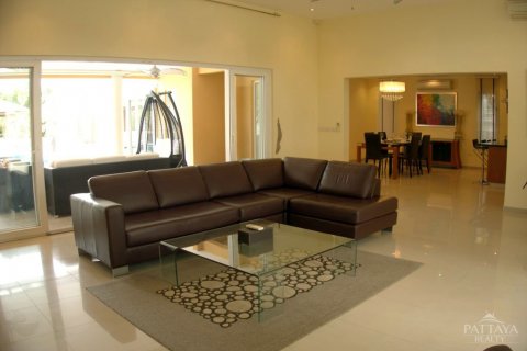 Haus in Pattaya, Thailand 5 Schlafzimmer № 23316 - Foto 5