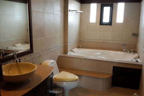 Eigentumswohnung auf Jomtien Beach, Pattaya, Thailand, 3 Schlafzimmer № 24299 - Foto 9