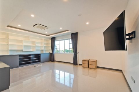 Haus in Pattaya, Thailand 5 Schlafzimmer № 21797 - Foto 9