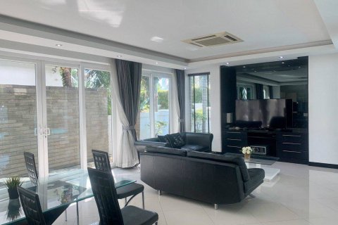 Haus auf Jomtien Beach, Pattaya, Thailand 4 Schlafzimmer № 21988 - Foto 6