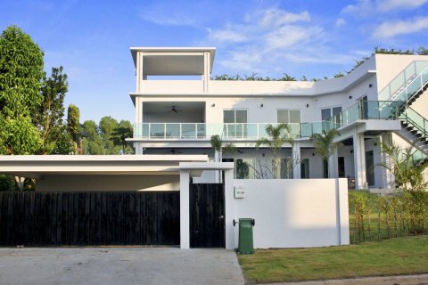 Haus in Pattaya, Thailand 5 Schlafzimmer № 22157 - Foto 26