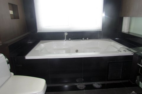 Eigentumswohnung in Pattaya, Thailand, 4 Schlafzimmer № 24185 - Foto 4