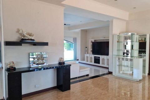 Haus in Pattaya, Thailand 6 Schlafzimmer № 22401 - Foto 3