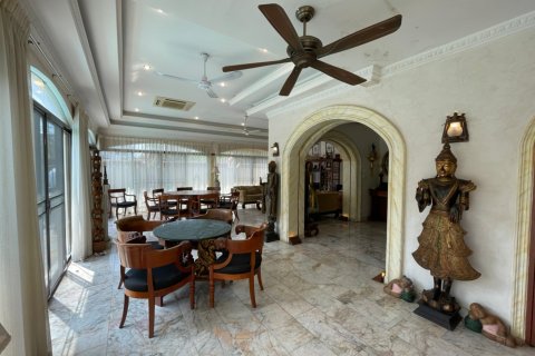 Haus auf Jomtien Beach, Pattaya, Thailand 4 Schlafzimmer № 22527 - Foto 10