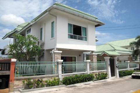 Haus in Pattaya, Thailand 3 Schlafzimmer № 23256 - Foto 3