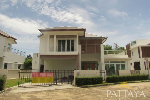 Haus in Pattaya, Thailand 4 Schlafzimmer № 21101