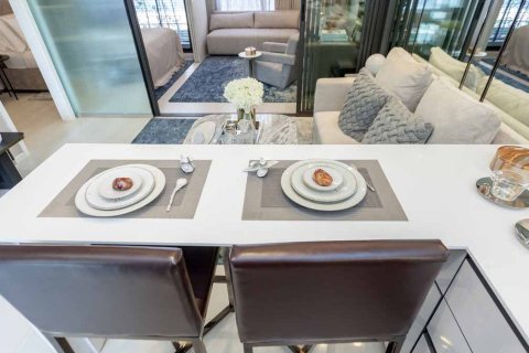 Off-Plan Mazarine Ratchayothin in Bangkok, Thailand № 19019 - Foto 5