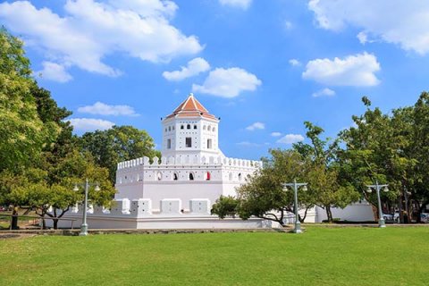 Projects in Phuket at the excavation stage: choosing the most promising for investment