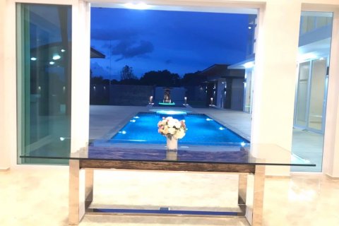 Haus in Pattaya, Thailand 4 Schlafzimmer № 29169 - Foto 20