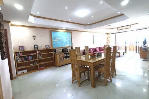 Eigentumswohnung in Pattaya, Thailand, 3 Schlafzimmer № 27471 - Foto 9