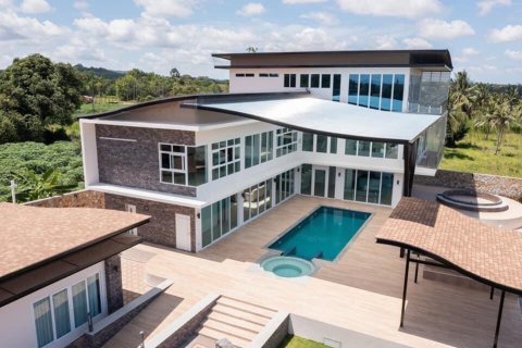 Haus in Pattaya, Thailand 4 Schlafzimmer № 29169