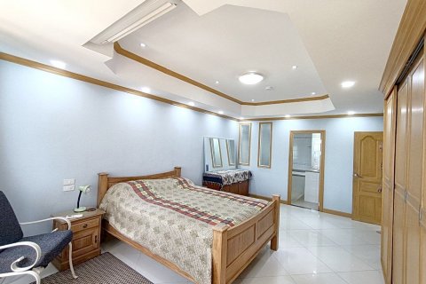 Eigentumswohnung in Pattaya, Thailand, 3 Schlafzimmer № 27471 - Foto 16