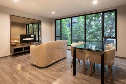 Eigentumswohnung in Bangkok, Thailand, 2 Schlafzimmer in Ideo Mobi Sukhumvit 40  № 28032