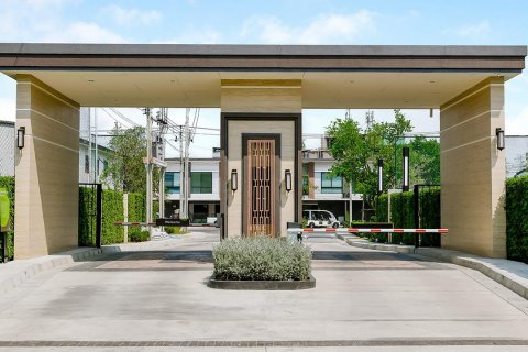 Off-Plan Unio Town Suanluang - Phatthanakan in Bangkok, Thailand № 33642 - Foto 4