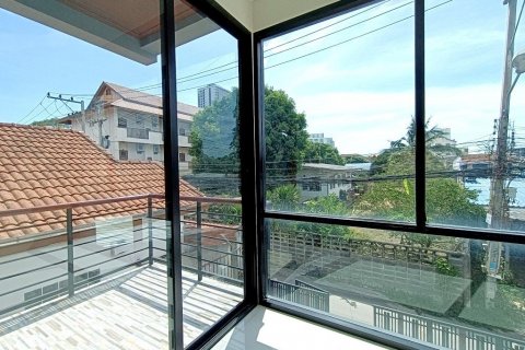 Haus in Pattaya, Thailand 3 Schlafzimmer № 33791 - Foto 6