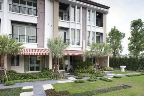 Off-Plan Baan Klang Muang Sathon - Taksin 2 in Bangkok, Thailand № 36097