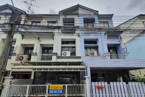 Off-Plan Baan Klang Muang Ratchada - Mengjai 2 in Bangkok, Thailand № 43242 - Foto 3