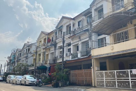 Off-Plan Baan Klang Muang Ratchada - Mengjai 2 in Bangkok, Thailand № 43242