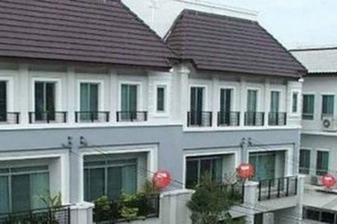 Off-Plan Baan Klang Muang Urbanion Rama 9 - Outer Ring in Bangkok, Thailand № 43239 - Foto 2
