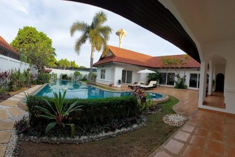 Haus in Pattaya, Thailand 4 Schlafzimmer № 46179 - Foto 8