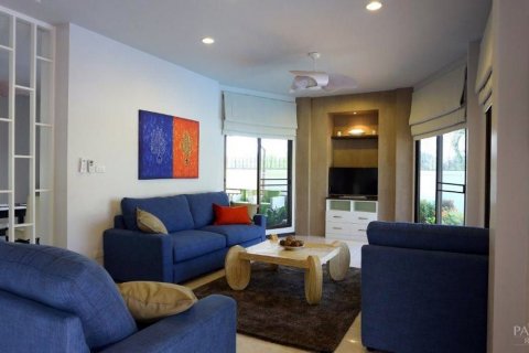 Haus in Pattaya, Thailand 4 Schlafzimmer № 45461