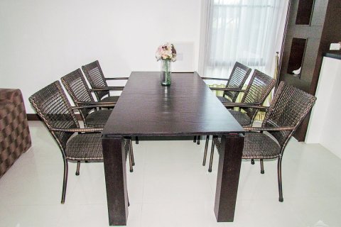 Haus in Pattaya, Thailand 4 Schlafzimmer № 45457 - Foto 4