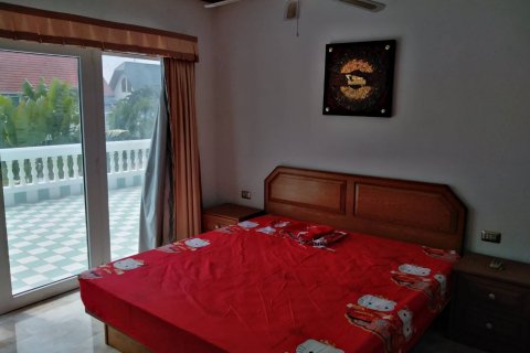 Haus in Pattaya, Thailand 4 Schlafzimmer № 45434 - Foto 24
