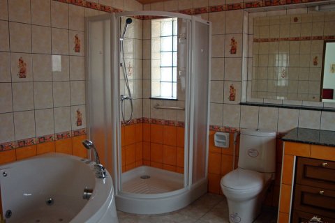 Haus in Pattaya, Thailand 5 Schlafzimmer № 45493 - Foto 21