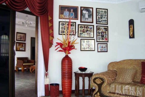 Haus in Pattaya, Thailand 4 Schlafzimmer № 45517 - Foto 11