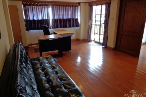 Off-Plan Chateau Dale Thabali in Pattaya, Thailand № 28365 - Foto 9