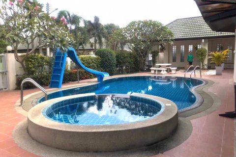 Haus in Pattaya, Thailand 5 Schlafzimmer № 45542 - Foto 21