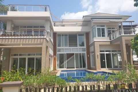 Haus in Pattaya, Thailand 5 Schlafzimmer № 45522