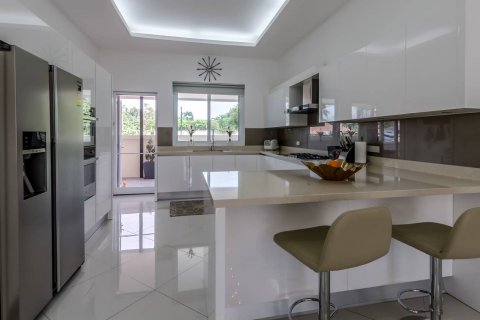Haus in Pattaya, Thailand 4 Schlafzimmer № 45527 - Foto 17