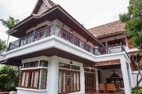 Haus in Pattaya, Thailand 4 Schlafzimmer № 20912
