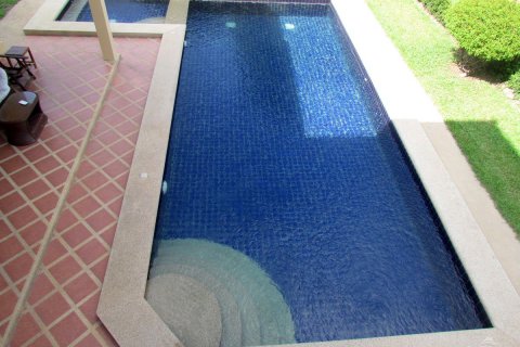 Haus in Pattaya, Thailand 4 Schlafzimmer № 45500 - Foto 27