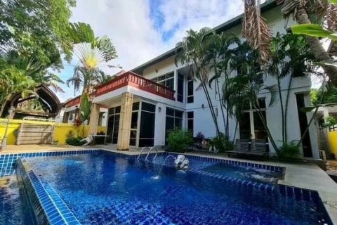 Haus in Pattaya, Thailand 4 Schlafzimmer № 45547 - Foto 3