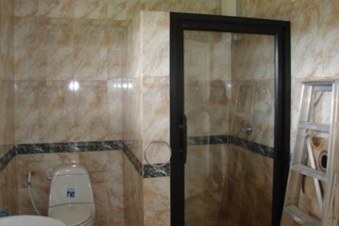 Haus in Pattaya, Thailand 4 Schlafzimmer № 45434 - Foto 20